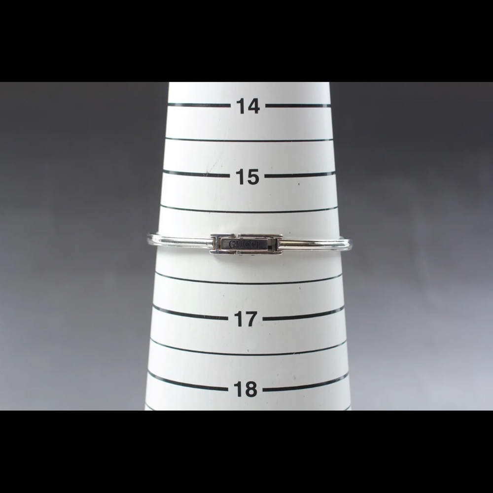 - Luxury Vintage VERY RARE!! Pristine Condition Silver Bracelet Watch - Picture 9 of 9